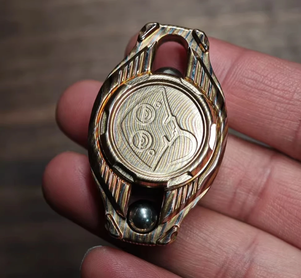 

Used EDC Nine handed devil fish mokume spinner Fingertip gyroscope Decompression toys