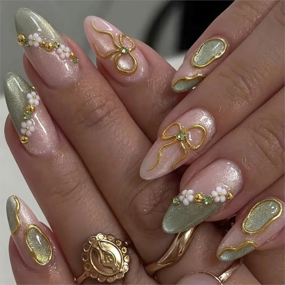 10/30 peças Unhas Postiças Rosa Verde Olho de Gato Formato Amêndoa com Laço Dourado 3D e Mini Flor Branca, Cobertura Total 3D, Unhas Amêndoa Médias