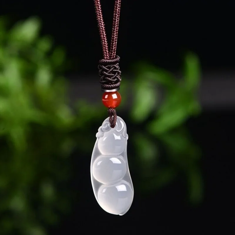 Chalcedony Sauteed Green Beans Pendant White Agate Fu Dou Jade Pendant Mobile Phone Charm Bag Hanging DIY Ornament Meeting Sale