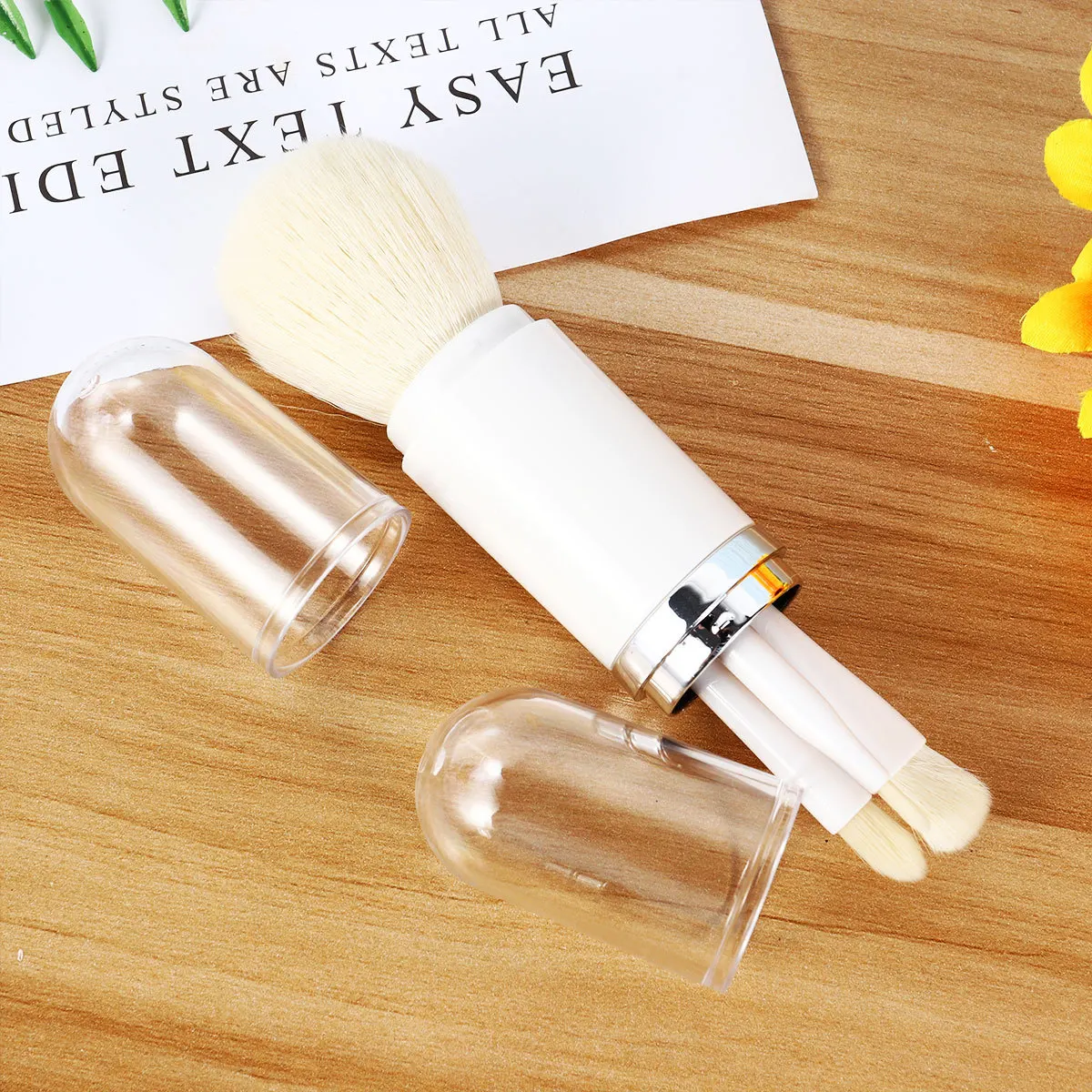 

4 in 1 Dual Ended Retractable Multifunctional Brush Set Lightweight Makeup Kit Dustproof Lids for on The