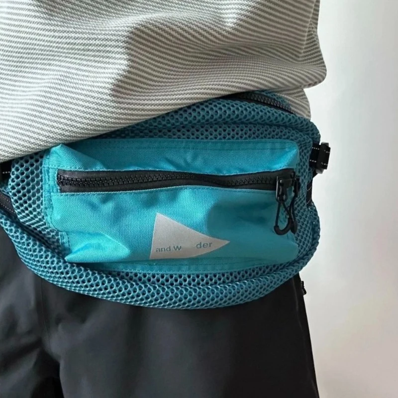 

Fanny Pack Waist Bag 3.5L Lightweight Mini Crossbody Bag Nylon Outdoor Sports Couple's Hip Pack for Travel Hiking Festival