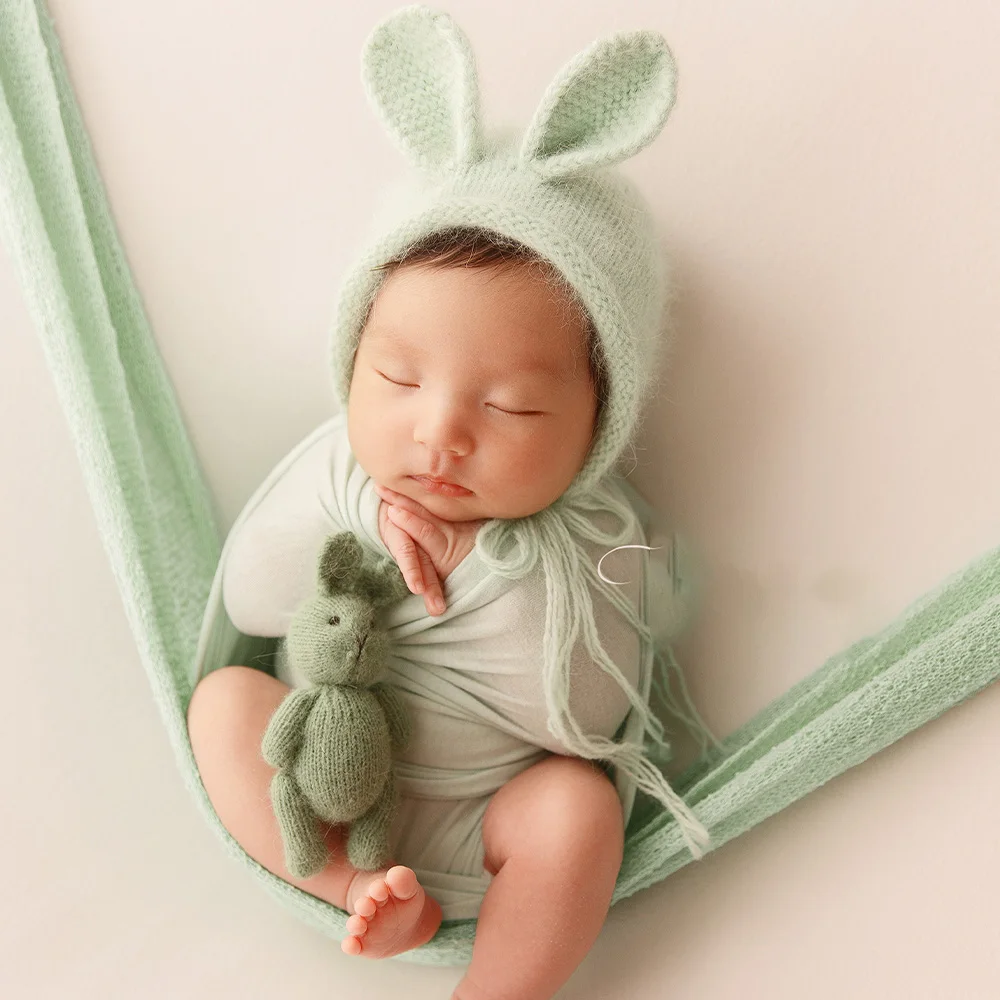 Newborn Photography Props Soft Cotton Stretch Wraps Handmade Knitted Hat Bunny Doll Studio Baby Green Theme Shooting Accessories