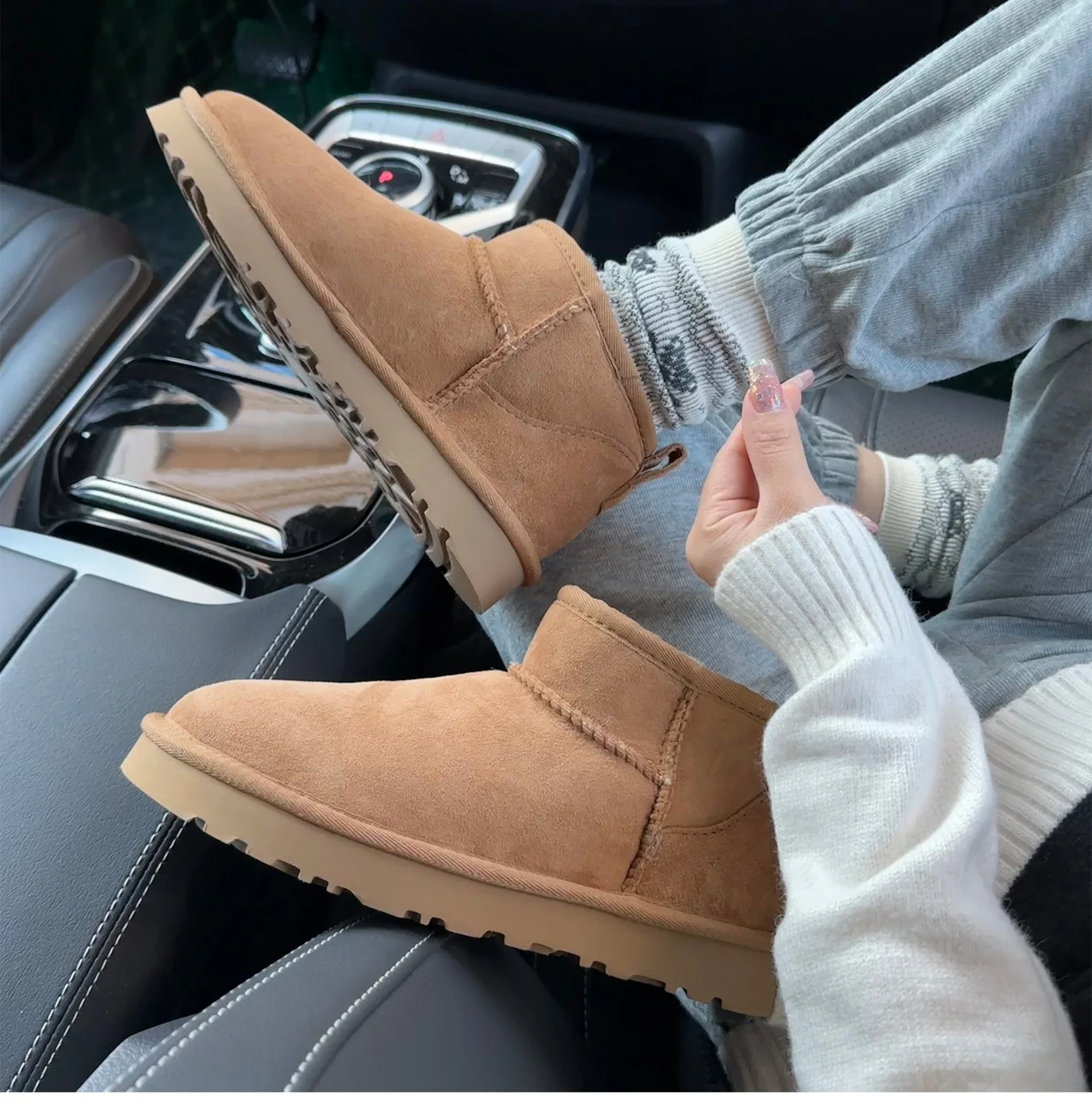 NO-LOGO!!!2025 New Classic mini Snow Boots. Combining Sheepskin and Genuine Leather, Winter Fashionable and Casual Warm Boots