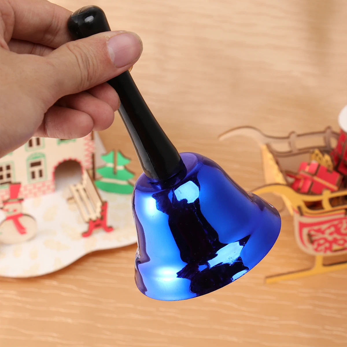 

1pc Handbell Toy Metal Hand Bell Ergonomic Handle Light Sturdy Festive Atmosphere Christmas Party Gift for Children