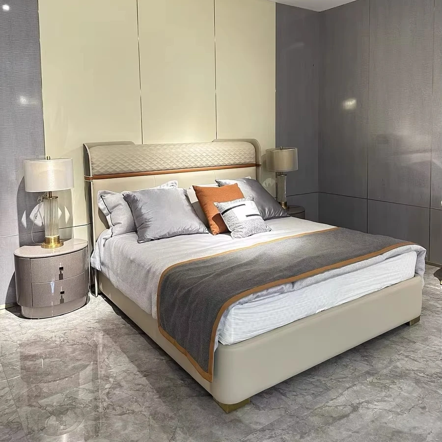 For Italian Luxury Leather Double Bed Modern Simple Solid Wood Frame High-End Soft Pack Sponge Quality Stainless Steel King Bed
