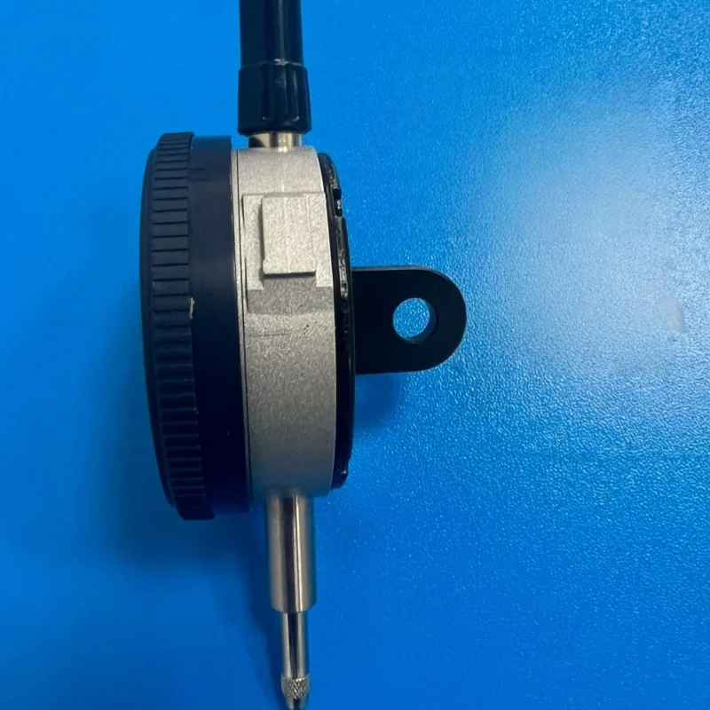 TOP Marken-CNC-Hebelmessuhr 2046S, 0,01 mm x 10 mm Messuhr, 0-100, mit Rückhalterung, Serie 2, 8 mm Schaft – Detail 5