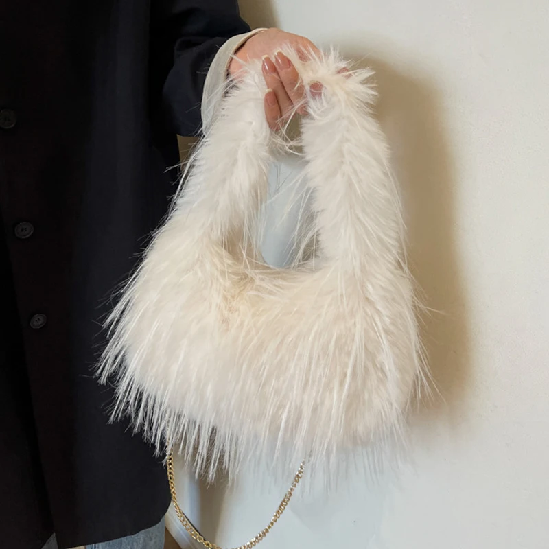 กระเป๋าถือขนเฟอร์เทียม แฟชั่นพู่ห้อยยาว กระเป๋าสะพายข้างขนปุย กระเป๋าถือผู้หญิง ขนฟู จุของได้เยอะ