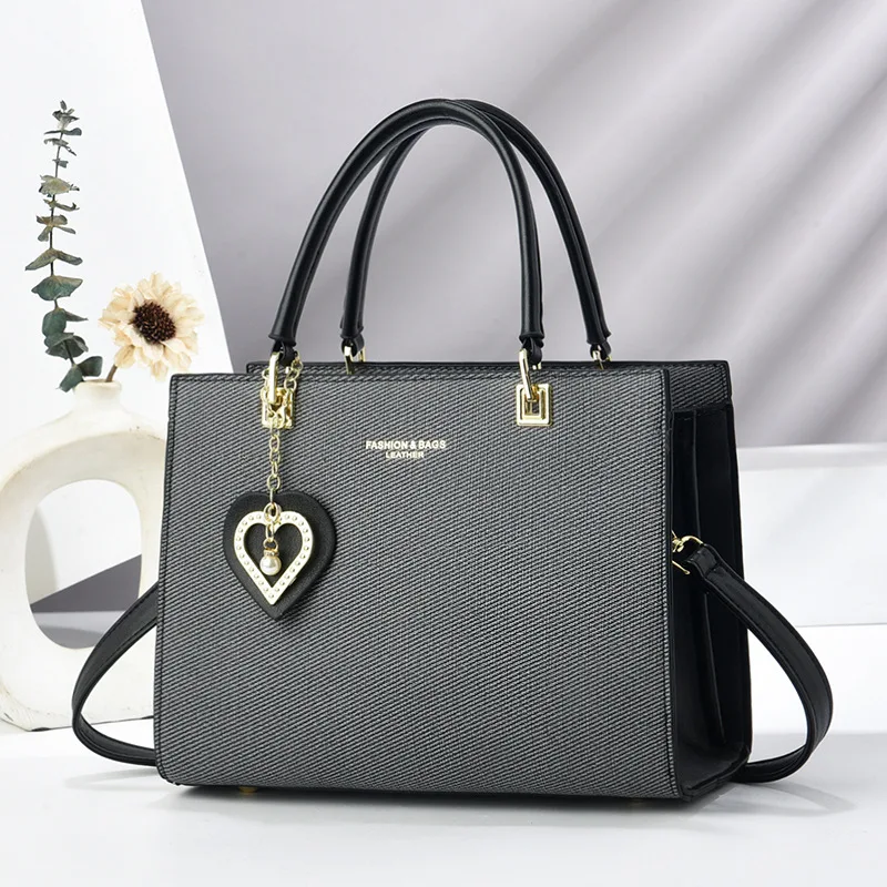 

Ladies' handbag with fashionable and high-end feel, spliced color blocking, large capacity shoulder bag