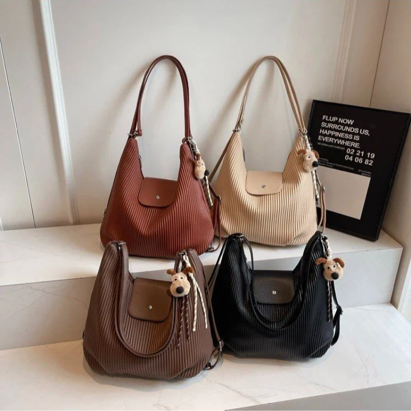

Trendy Leather Crossbody Bag For Women - Designer Handbag Multifunctional Shoulder Tote Lightweight Durable