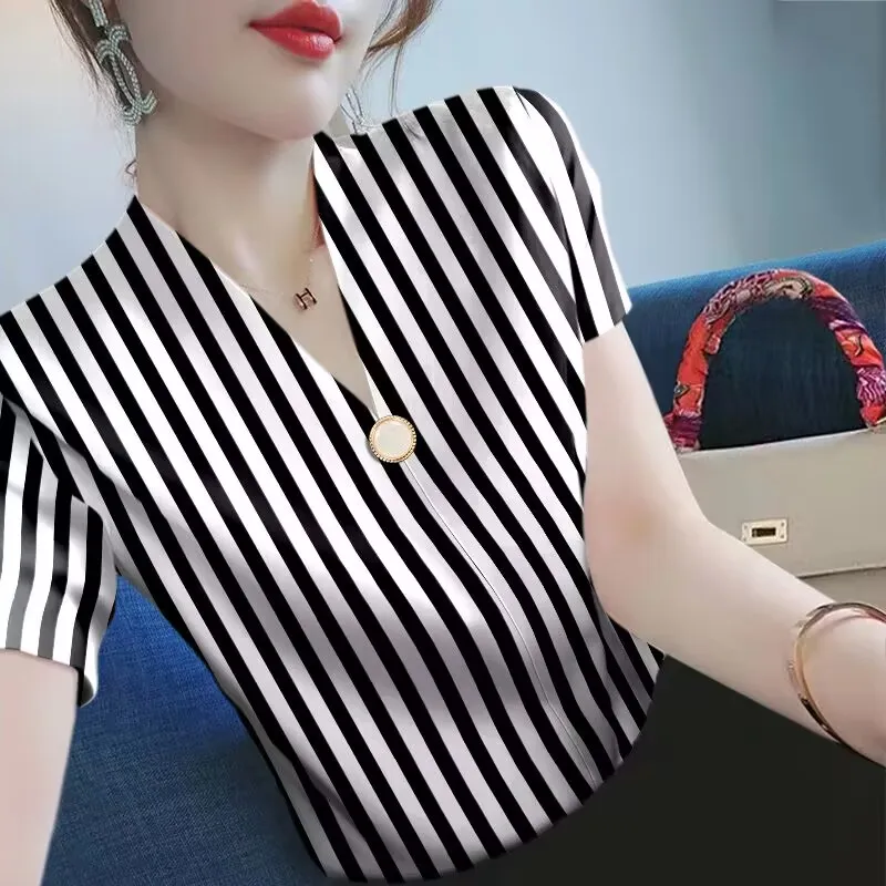 Women\'s Striped V-Neck Short Sleeve T-Shirt Casual Tops Elegant Clothes All-Match Simple Office Lady New Style Fashion Summer