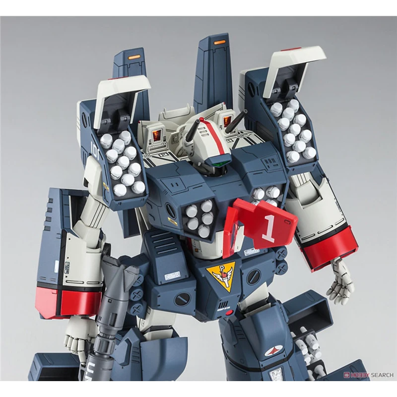 100% Original Goods In Stock Hasegawa Macross VF-1J ARMORED VALKYRI Super Dimension Fortress Macross Assemble Action Model Toys