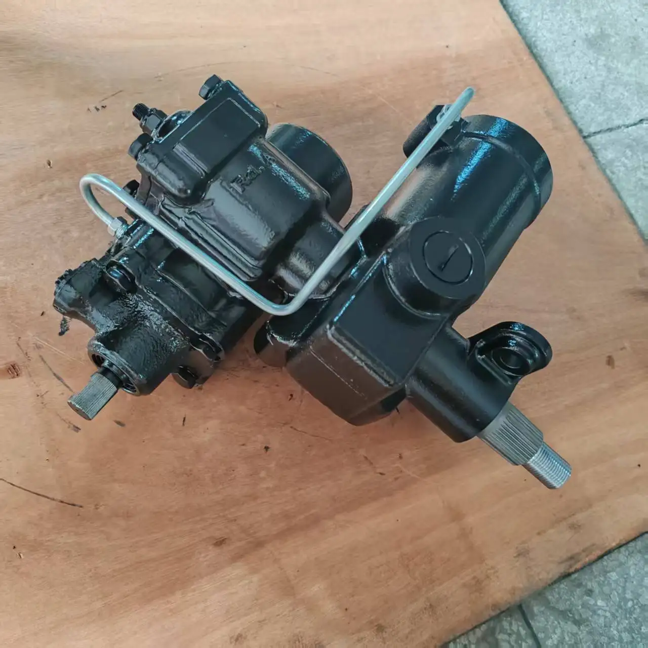 TLF Best Price Power Steering Gear Box for LHD   Defender 90 OE STC2845 STC8684E STC888 Left Hand Drive Black