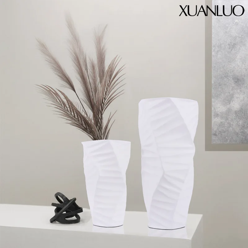 

Modern minimalist luxury resin vase ornament, living room floral arrangement holder and creative home décor piece