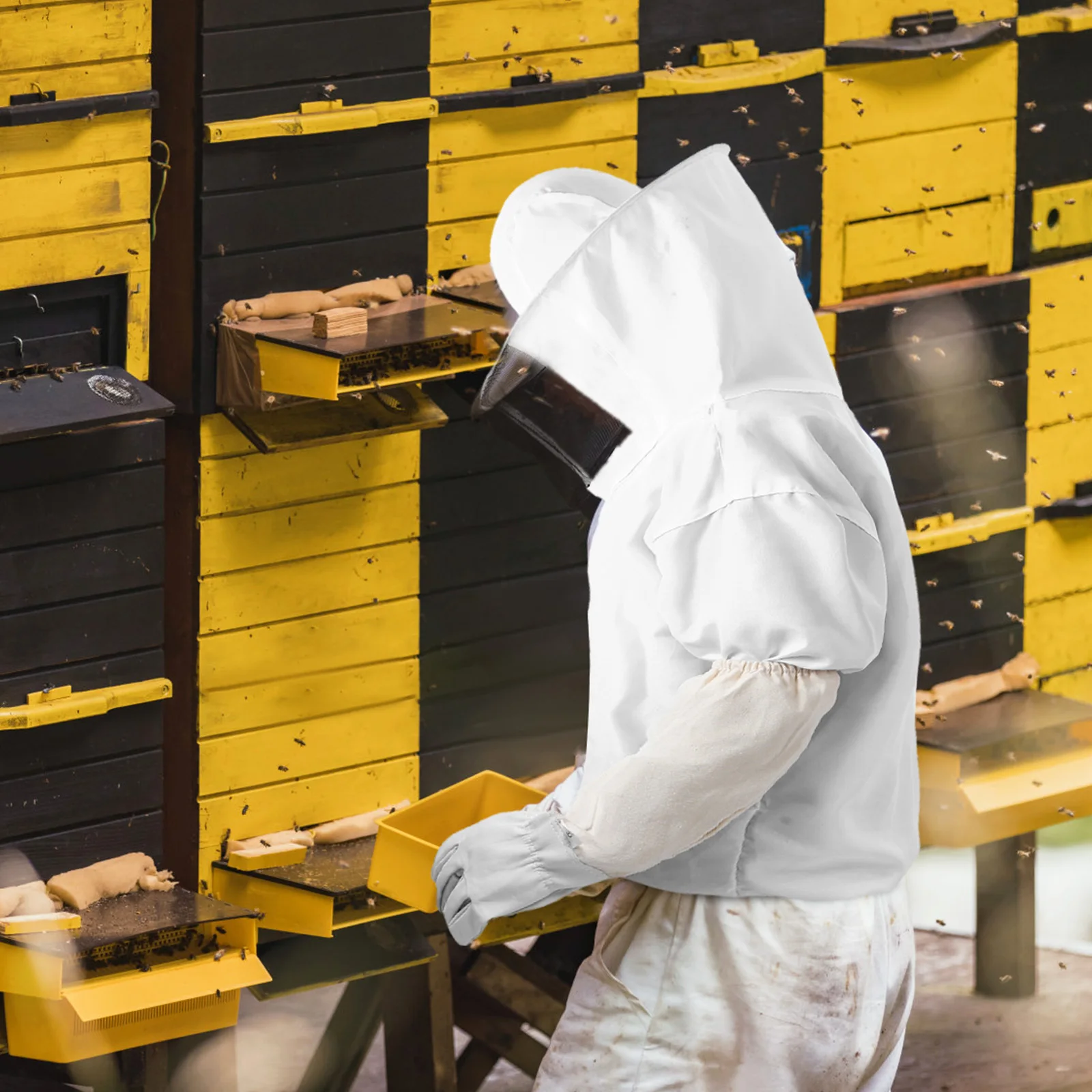 

Beekeeping Suit Thickened Fabric Ventilated Veil Elastic Cuffs Gloves Protective Jacket With Hood Clothes For Men Women Adult