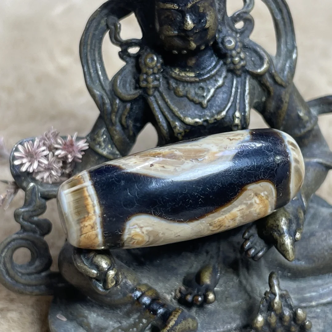Energy Ancient Tibetan Old Agate The Great Pure Grey Leather Heaven and Earth Dzi Bead Amulet Pendant Gzi Beads 12x32mm
