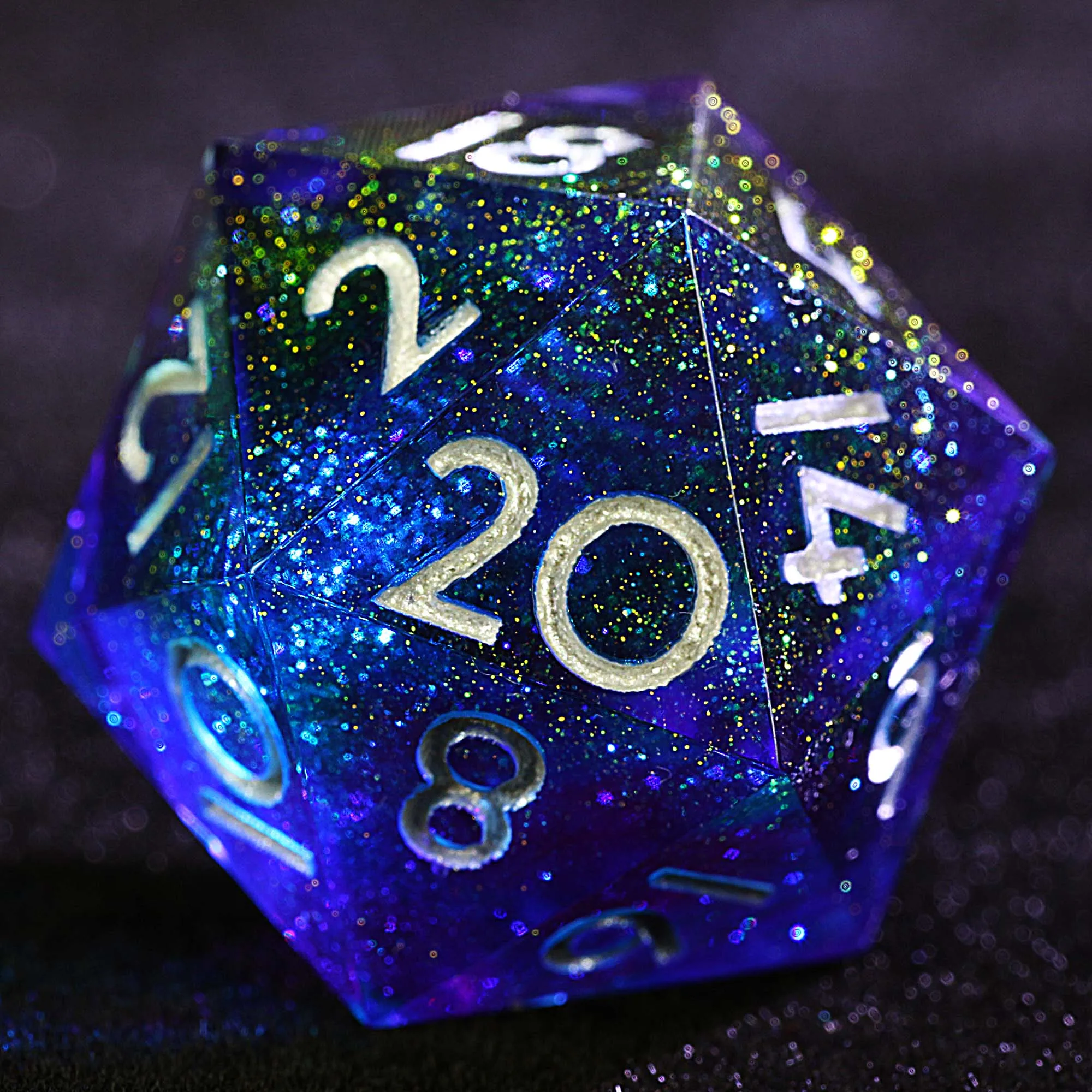 

Набор из многогранной смолы DnD Dice Rainbow Holographic Swirl