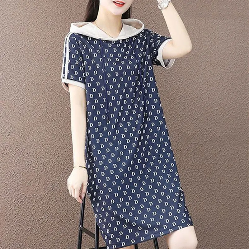 스포츠 후드 스트레이트 드레스, 여성 의류, 루즈 스타일리시 드로스트링, 반팔 캐주얼 레터 프린트, 미디 원피스, 여름 신상