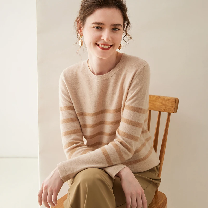 

Autumn and winter new round neck 100% cashmere sweater women's pullover knitted sweater color blocked versatile knitted shirt