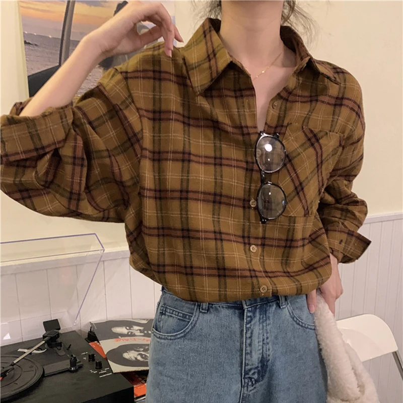 

Vintage Loose Plaid Shirts for Women 2025 Autumn Winter Pocket Long Sleeve Shirt Woman Turn Down Collar Harajuku Blouse Female