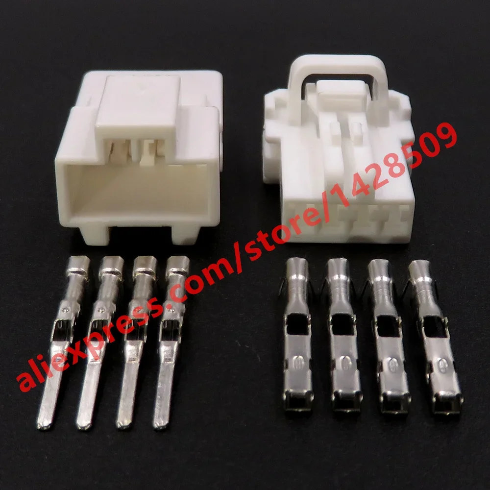1 Set 4 Pin Wire Harness Socket MG621389 MG611275 Automotive Male Female Docking Connector