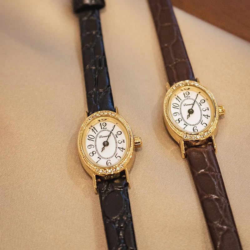New Oval Leather Strap Vintage WatchExquisite Ladies' Wristwatch Perfect Gift For Women, Unique Timepiece, Petite Ladies' Watch.