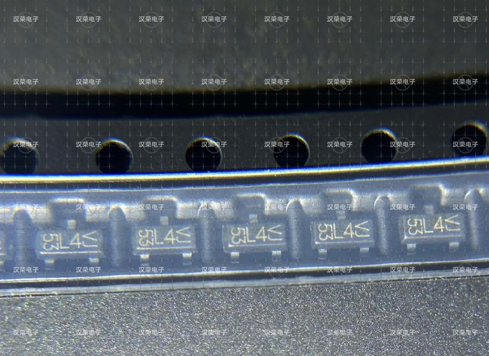 New BAT54-E3-08   L4 SOT23 Chip Schottky 30V 200mA BAT54 L4