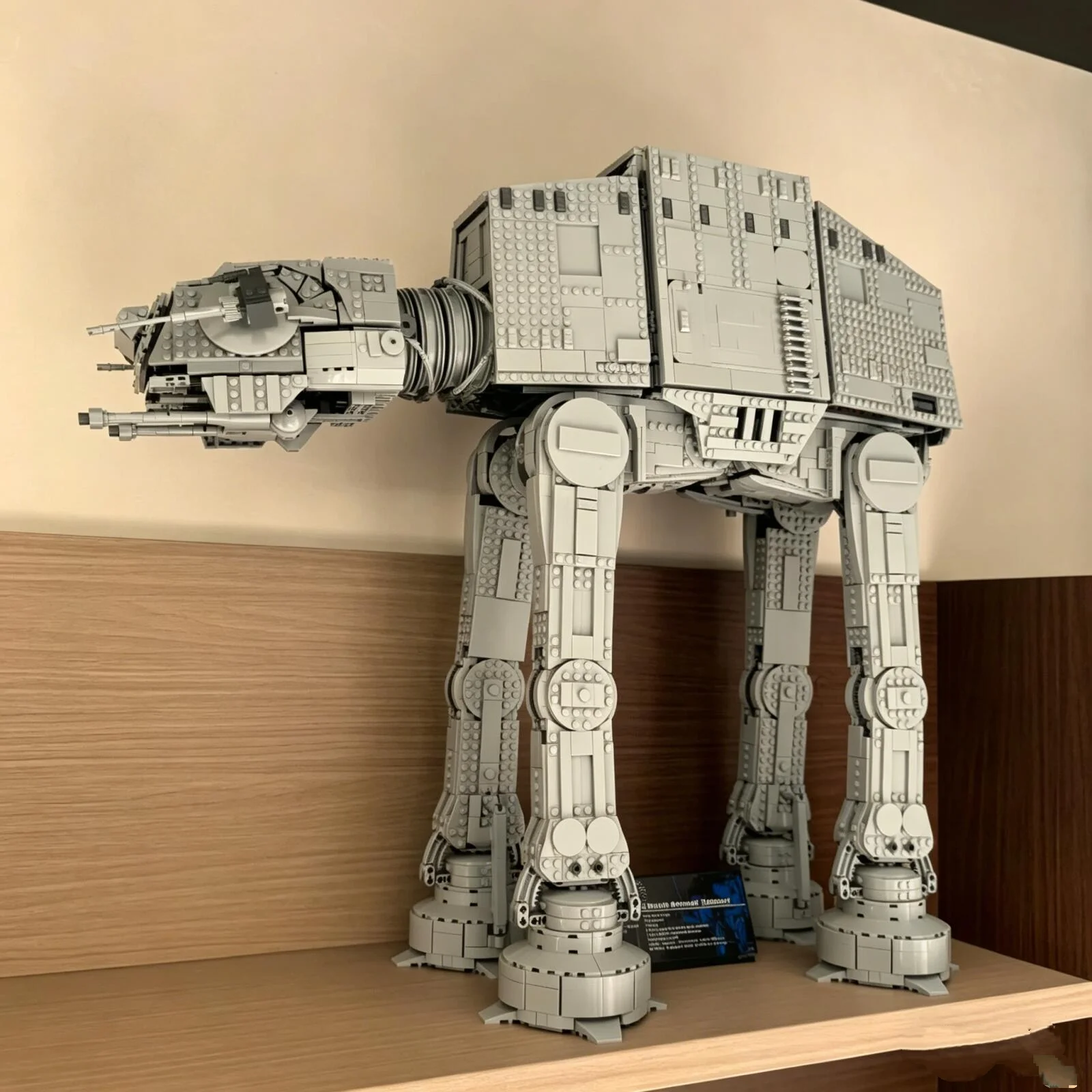 6782 pièces Star Interstellar Conflict Hoth Empire Grand ATAT Army Assault Motorized Walker 75313 Blocs de construction Jouet Cadeaux d'anniversaire