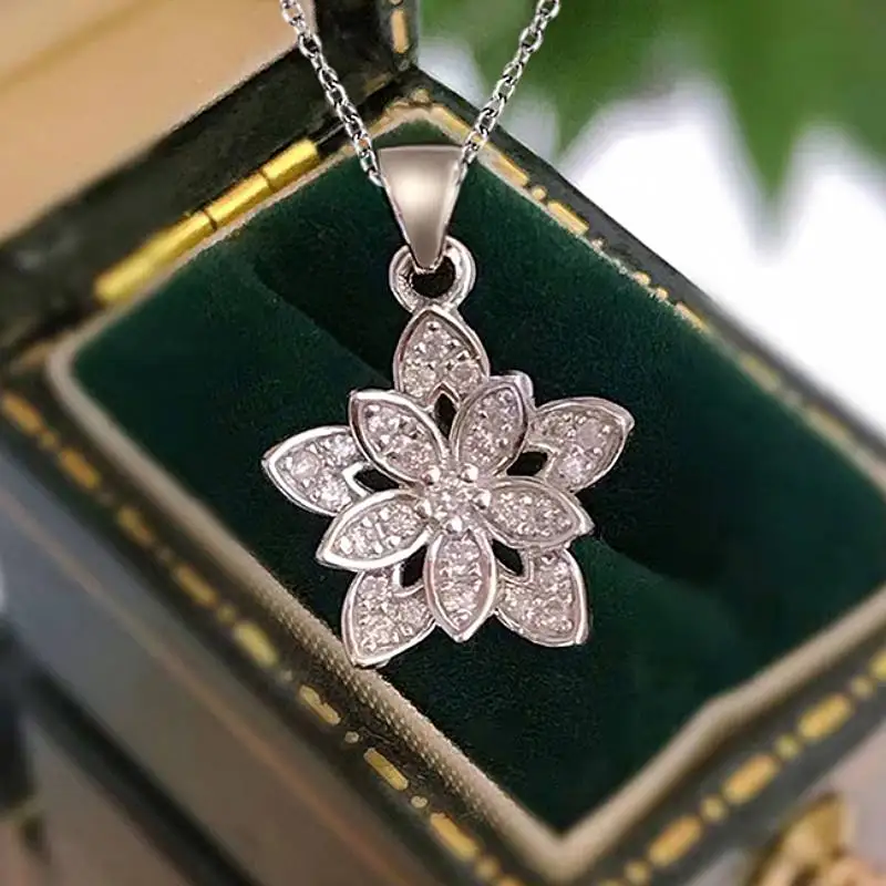 Huitan Charmante Blumenförmige Damen-Anhänger-Halskette mit eingelegtem, glänzendem CZ, frischer Stil, Verlobungsfeier, trendige Accessoires, Schmuck