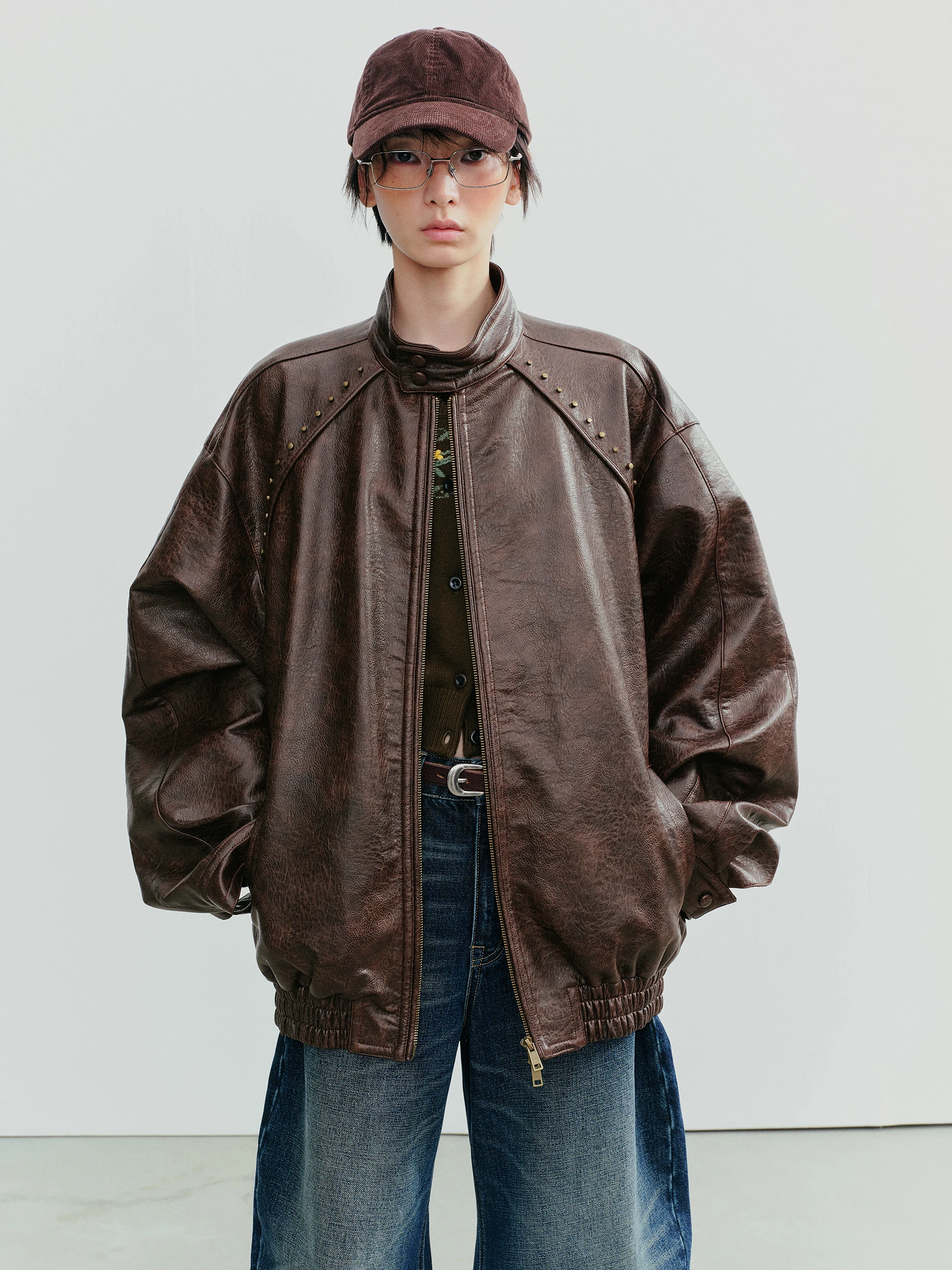 VERMO ヴィンテージショートレザージャケット リベット装飾付き コクーンシェイプ アウター レディース 春ファッション カジュアルコート