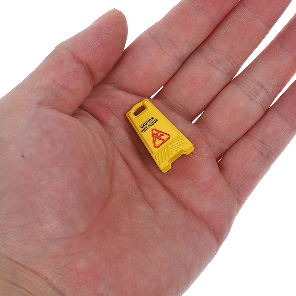 

4pcs Mini Caution Signs Set Realistic Yellow Plastic Floor Warning For Dollhouse Diorama Fairy Garden Decor House Play Scene