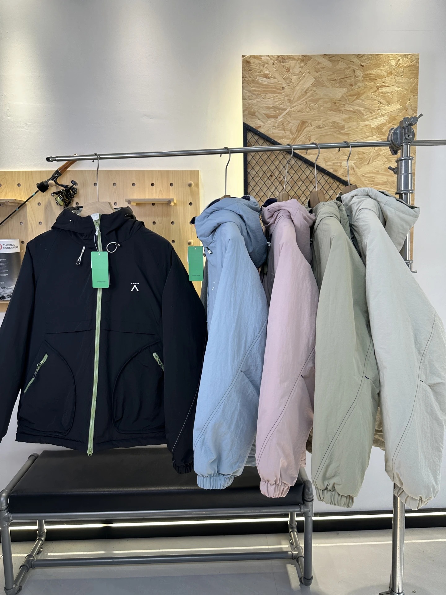 

Зимнее уличное хлопковое стеганое стеганое стеганое пальто с капюшоном, молодежное модное пальто-стойка, длинное све, теплое, водонепроницаемое