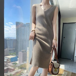 V-Neck Sleeveless Wool Dress For Women's Autumn Winter Pullover With Split Ends High-Quality Warm Slim Fit Cashmere Knit Dress