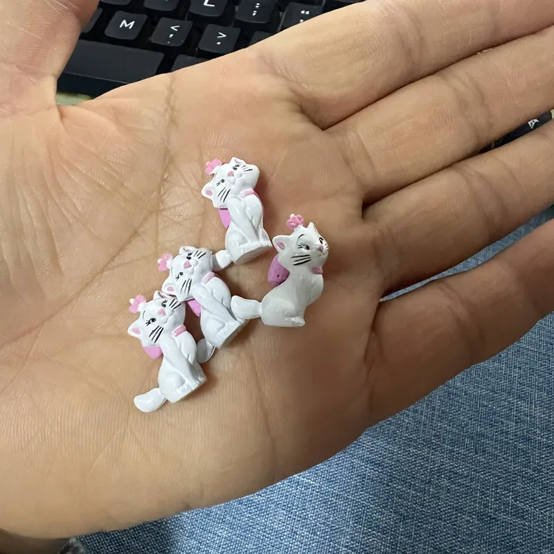 24 unids/lote 1,8 cm tamaño pequeño exquisito adorno de gato María decoración DIY