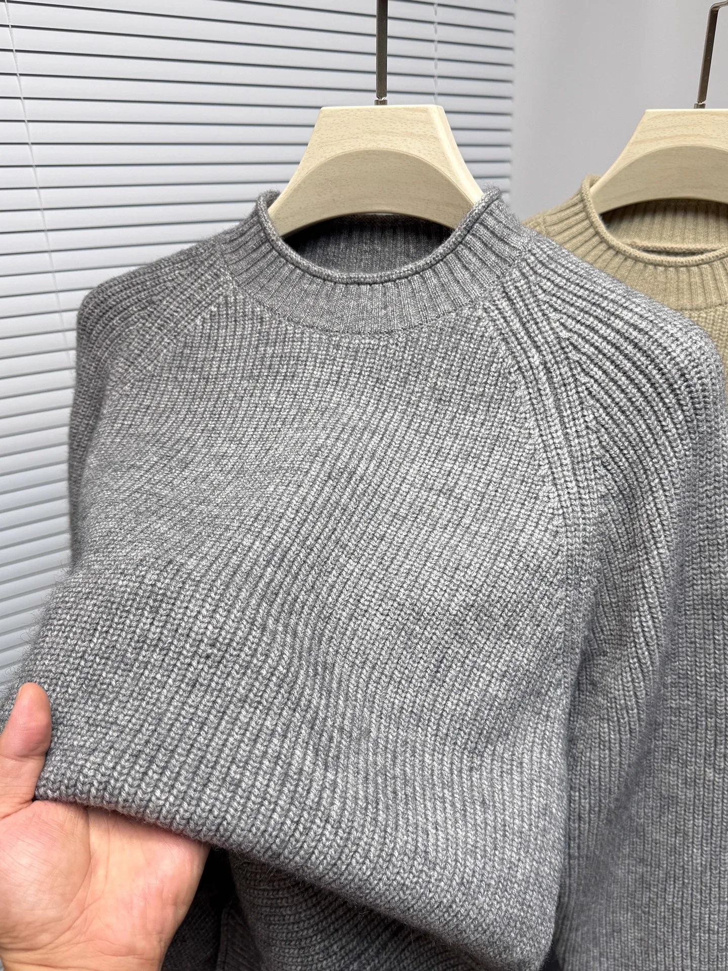 

Мужской вязаный свитер Laid-ba с круглым вырезом, осенне-зимняя новинка, повседневный топ, дышащий, мягкий, однотонный