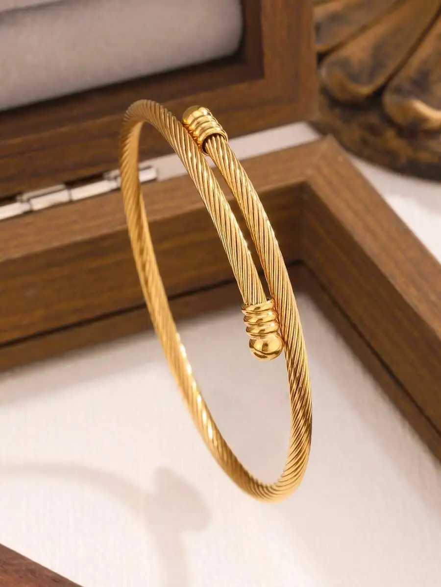 New Fashion High Quality Stainless Steel Flower Zirconia Women's Bangle Bracelet Jewelry Set, Suitable For Daily Wear