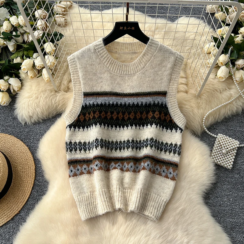 

Autumn Winter Women Knitted Vest Outfit New Pullover Loose Round Neck Sleeveless Contrast Jacquard Waistcoat Vest Layered Top