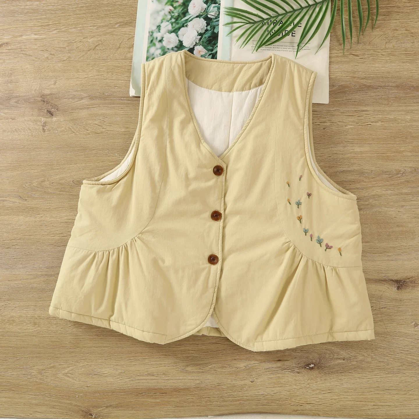 

2026 Mori Kei Clothing Japanese Style V Neck Cotton Padded Vest for Women Winter Autumn Sweet Warm Waistcoat