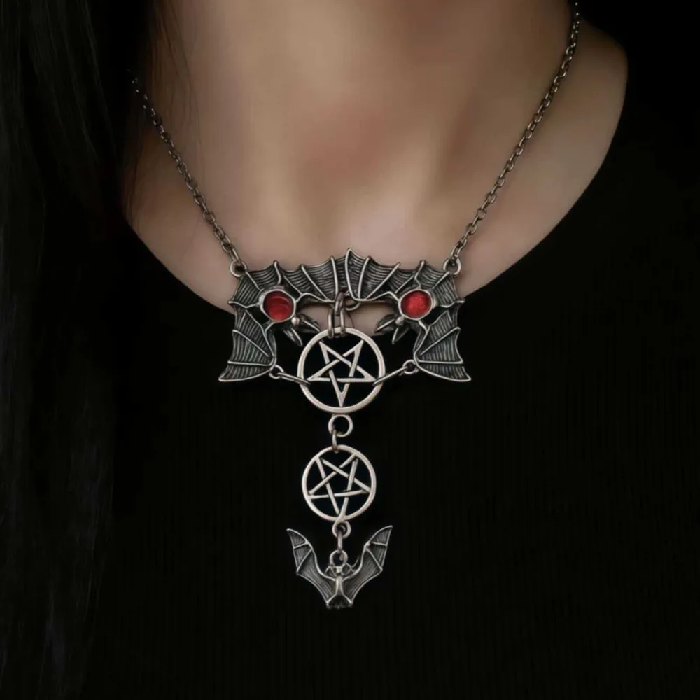 Gothic Red Glaze Droplets Vampire Bat Hollowed-out Pentagram Pendant Necklace for Men Women Halloween Party Jewelry Accessories