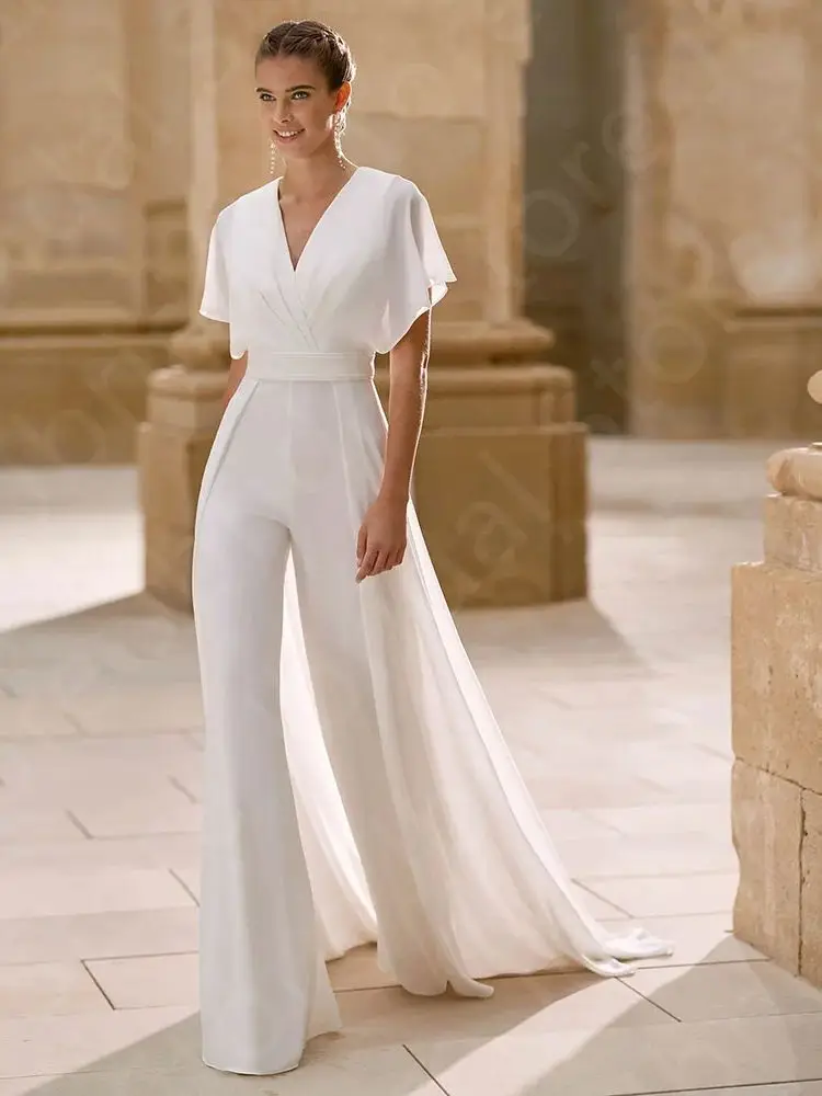 تخصيص فريد جديد Pantsuit فساتين الزفاف قصيرة الأكمام بذلة أثواب الزفاف الخامس الرقبة فساتين العروس مزيج ثوب الزفاف