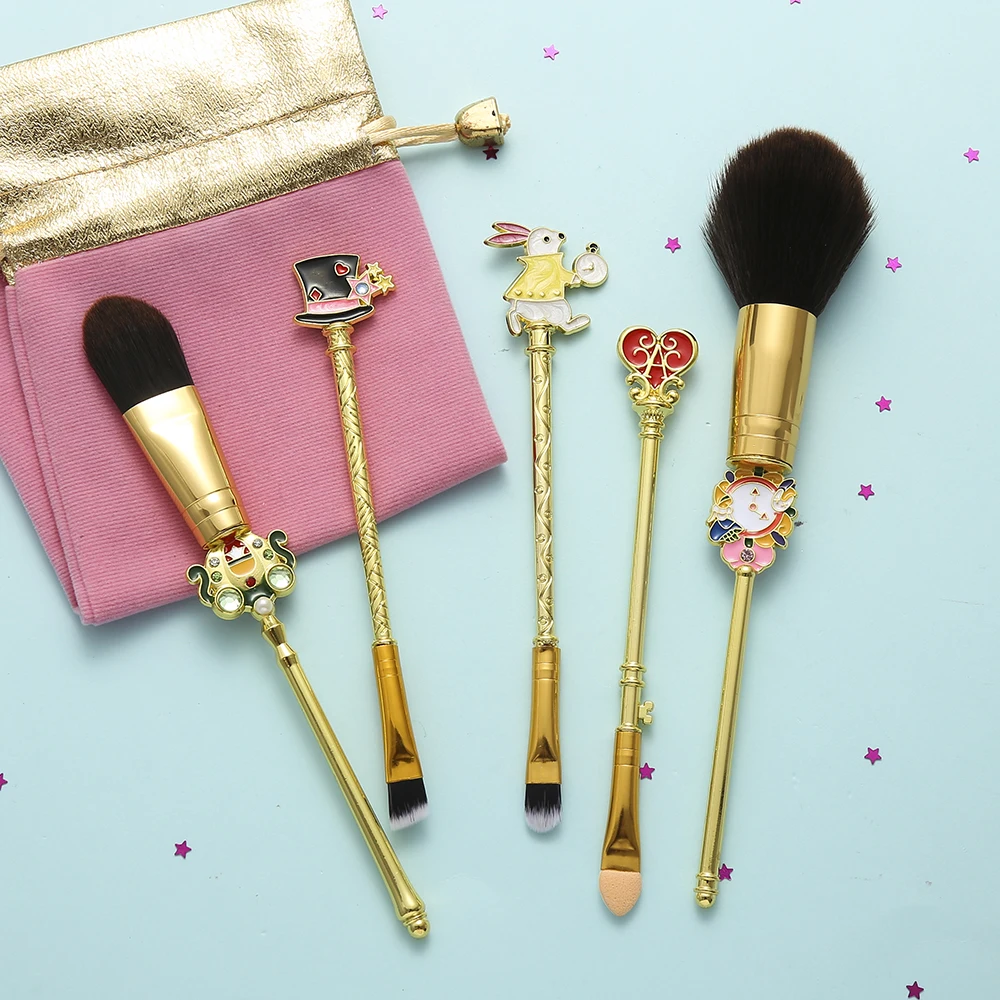 5pcs/Set Disney Alice in Wonderland Fashion Makeup Brushes Set White Rabbit Foundation Concealer Brushes Hot for Women Gifts