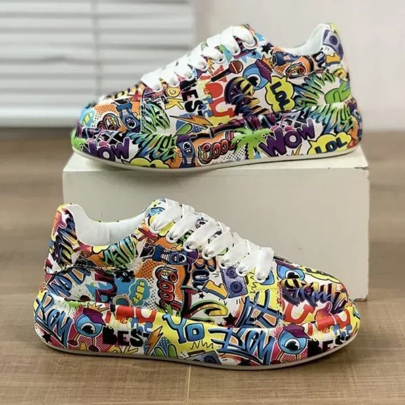 Zwiększone buty sportowe damskie z grubą podeszwą damskie nowe damskie ręcznie malowane Graffiti białe buty odkryte buty w stylu casual Plus rozmiar 43
