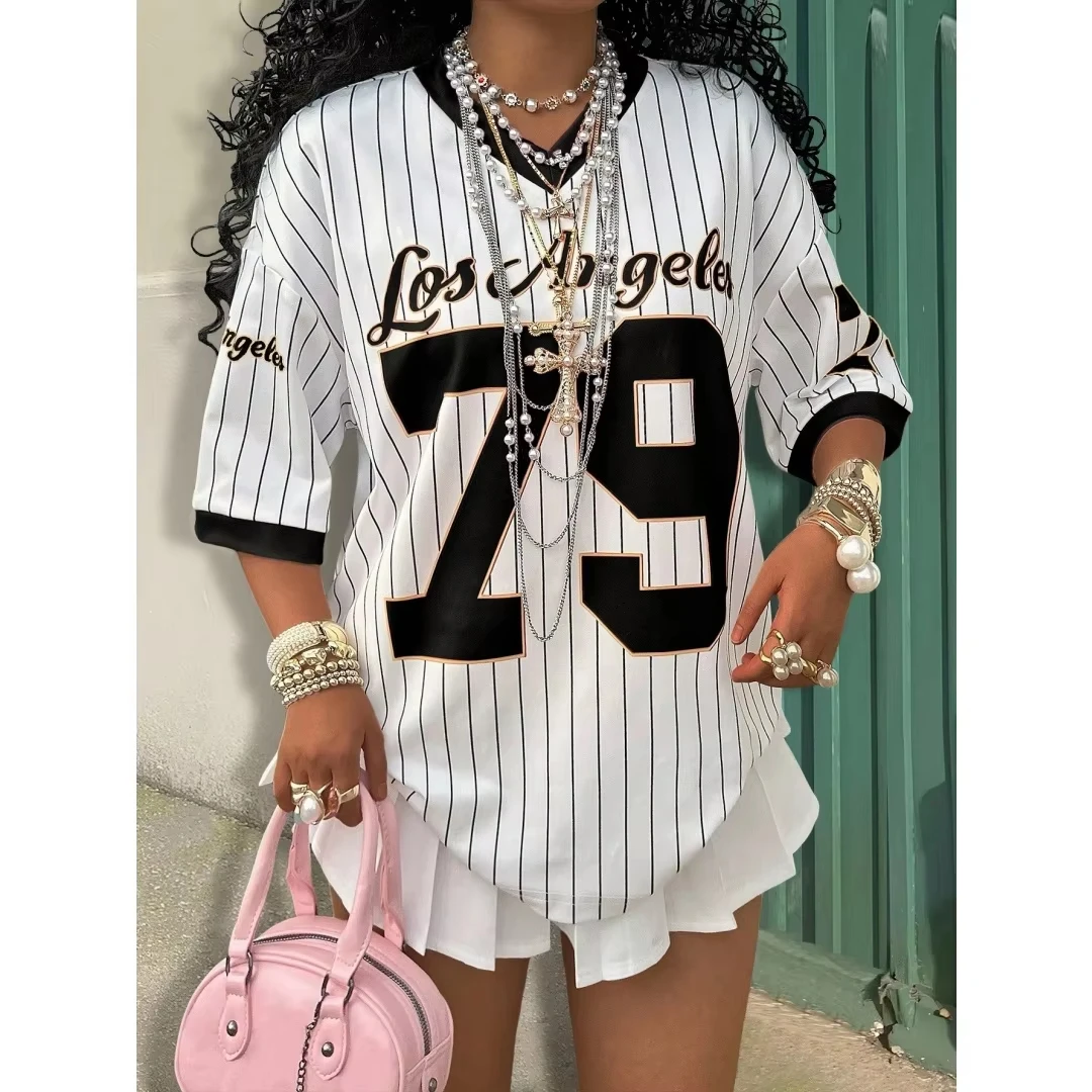 2026 Sommer Neu Los Angeles 79 Print Streifen T-Shirt für Damen V-Ausschnitt Kurzarm Sport Fußballtrikot Y2K Locker Übergroßes Oberteil – Detail 5
