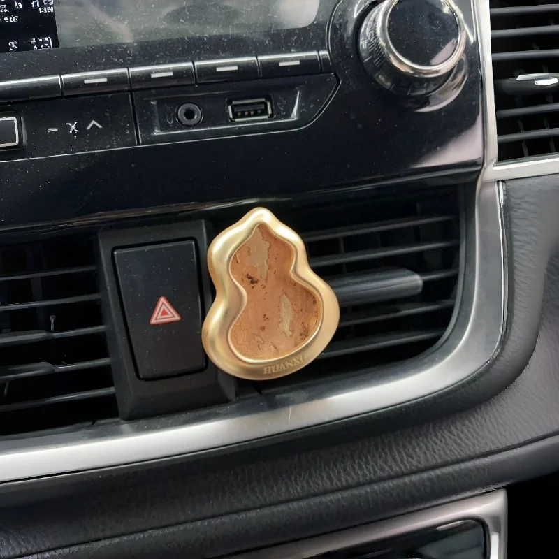 Lucky Gourd Car Aromatherapy Diffuser Gold Cork Aroma Stone Vent Clip 4 Scent Tablets Long Lasting Auto Interior Fragrance Gift