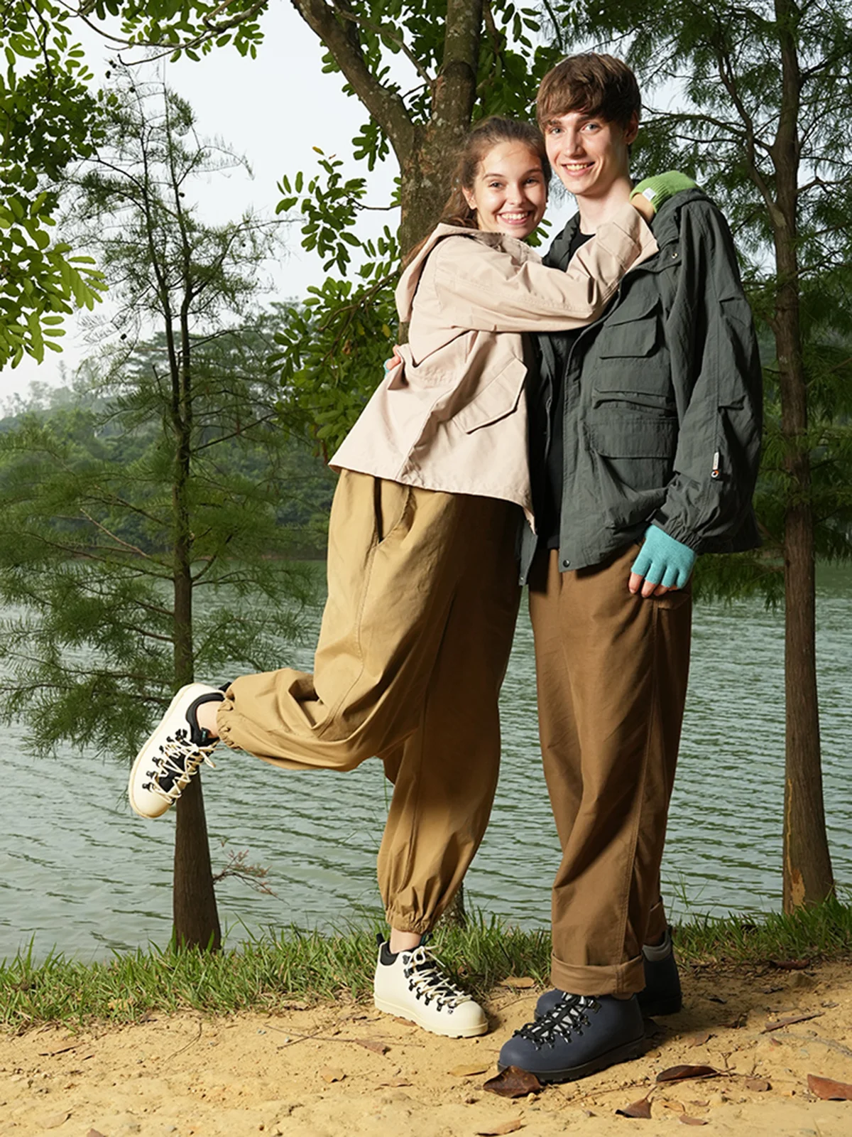 

Running Shoes 2025 Comfortable Mens Sneakers Breathable Mens Hiking Shoes Trendy Lightweight Womens Walking Shoes