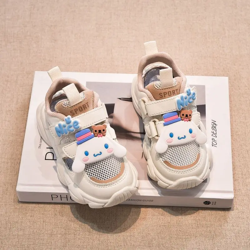 2024 Summer Cinnamoroll Sneakers per bambini Sanrio Kawaii Anime Sandals Kuromi Hollow Girl Heart Sweet Cute Mesh regali traspiranti