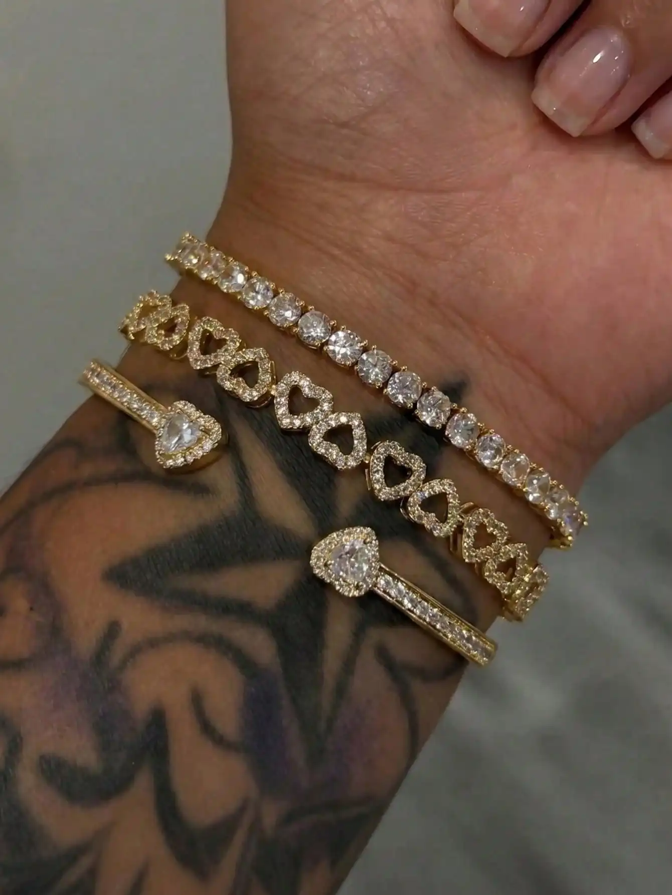 3pcs Luxury Fashion Zirconia Heart Multi- Bracelet Set, Adjustable For Women, Lightweight Elegant Style Accessories, Suitable For Women's Banquet, Party, Date, Vacation, Special Gift For Women, Great Gift Choice (Slight Color Difference Between Bracelets,