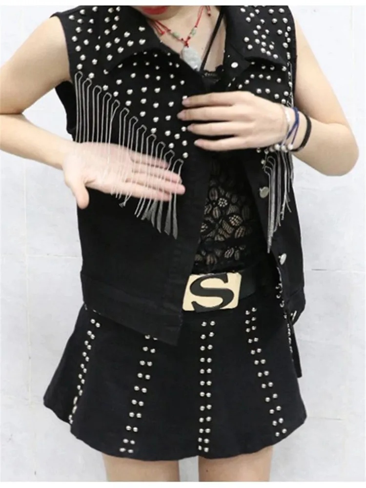 

Women Sleeveless Short Jean Coat 2025 New Female Single Breasted Black White Rivet Tassel Denim Vest Sleeveless Waistcoat Jacket