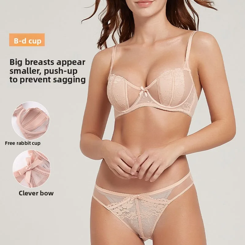 

Бюстгальтер-минимайзер для большой груди, дизайн с ушками кролика, французское кружево, полуоткрытая чашка, мягкий пуш-ап на косточках - сексуальный и удобный.