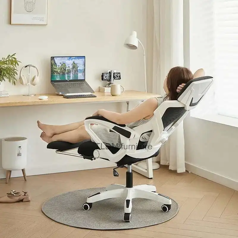 Glides ergonomically designed office chair with luxurious and comfortable wheel backrests, game boy family Sillas De Oficina