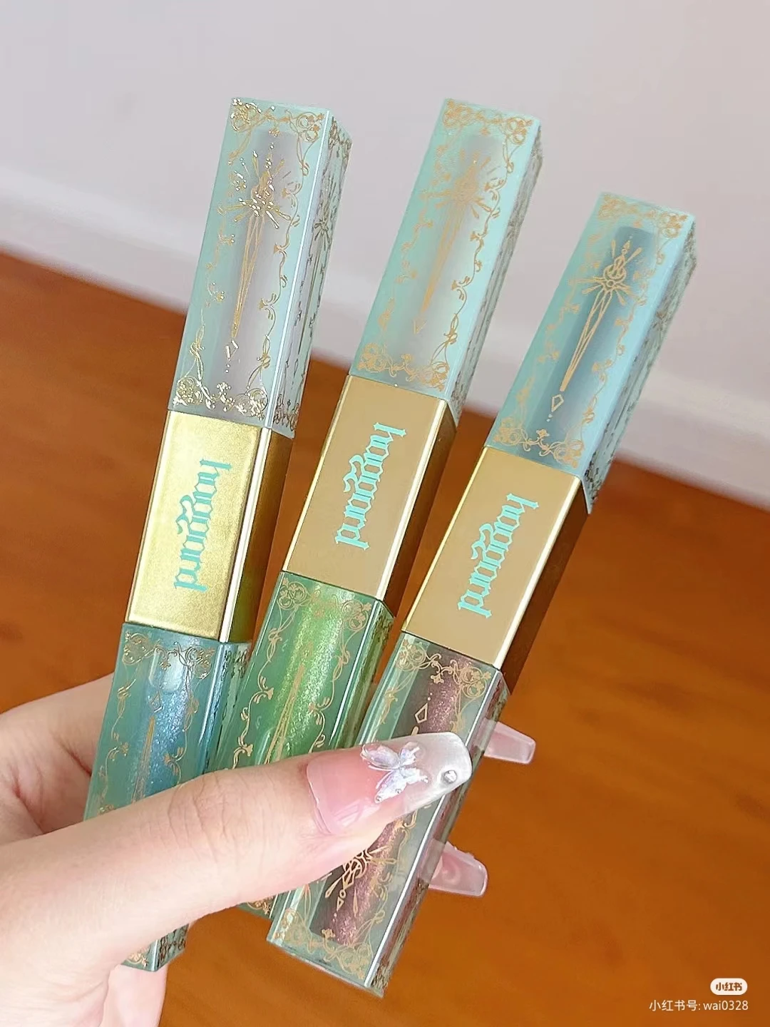 

Haggard Scepter Double Head Lip Glaze Mirror Water Mist Lip Gloss Mist Matte Lipstick Non-stick Cup